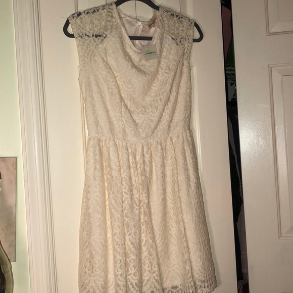 Altar'd State Dresses & Skirts - ⭐️BRAND NEW⭐️Altar'd State off white lace dress